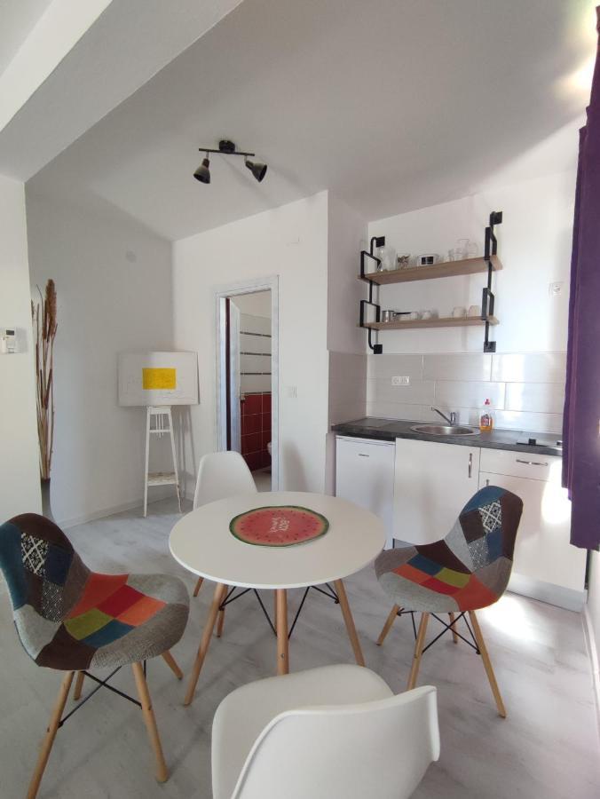 Oleander Apartment In Pakoštane Extérieur photo
