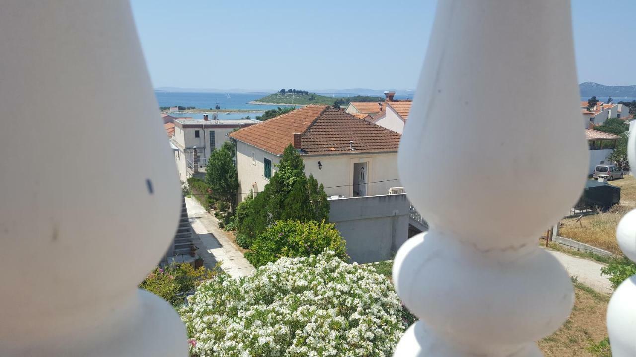 Oleander Apartment In Pakoštane Extérieur photo